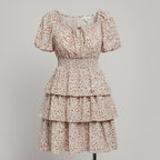 Damen Boho Sommer Minikleid Vorderansicht mit floralem Muster