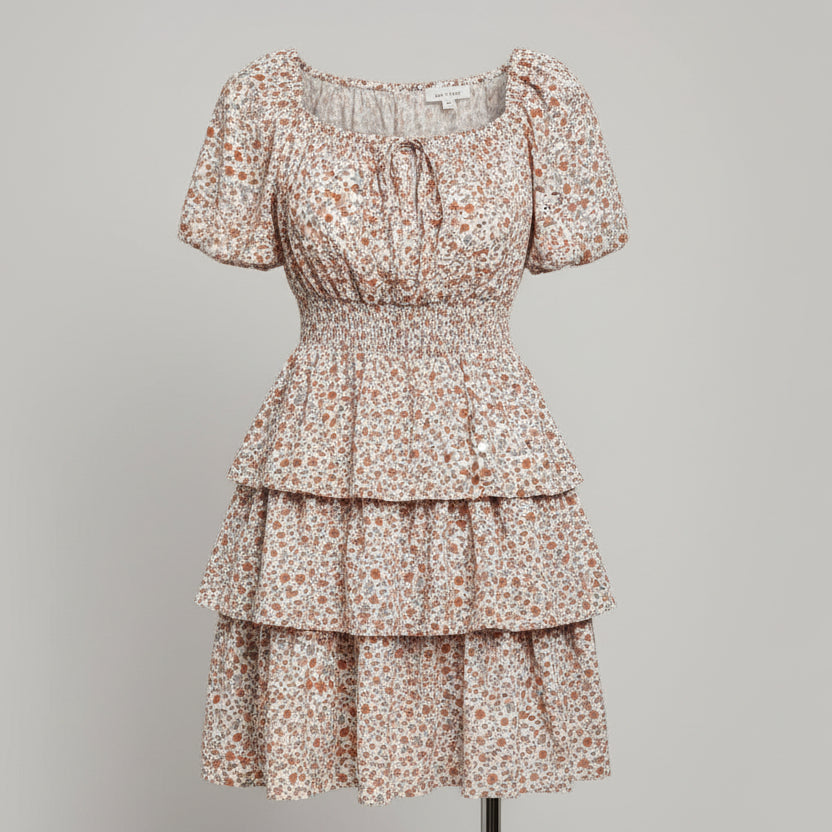 Damen Boho Sommer Minikleid Vorderansicht mit floralem Muster